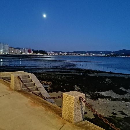 La Casona VIVIENDA USO TURÍSTICO RECIÉN REFORMADA EN EL CENTRO DE VILAGARCÍA. Vilagarcia de Arousa Esterno foto