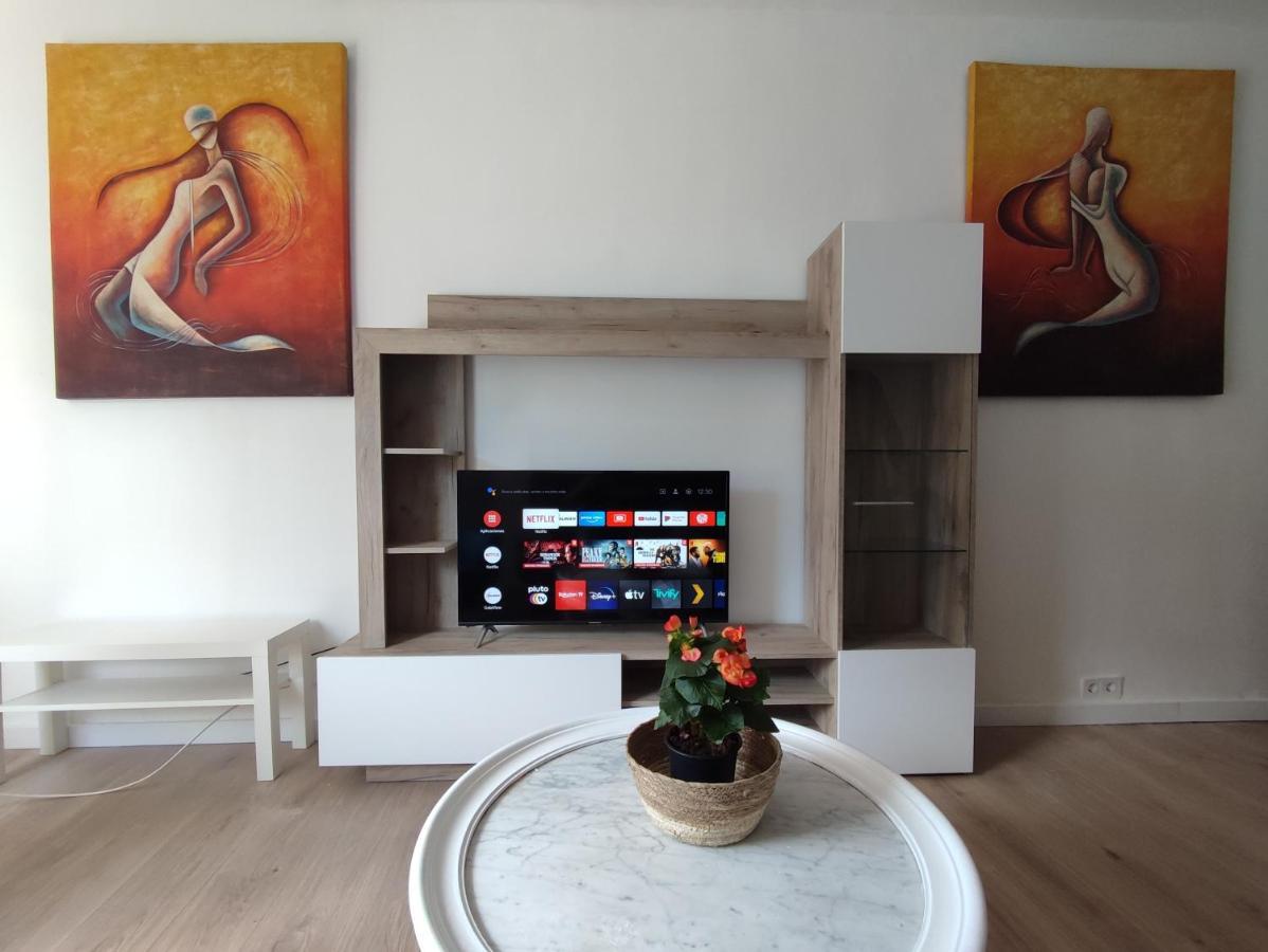La Casona VIVIENDA USO TURÍSTICO RECIÉN REFORMADA EN EL CENTRO DE VILAGARCÍA. Vilagarcia de Arousa Esterno foto